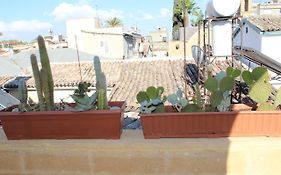 Pedieos Guest House